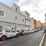 Acogedor Cruz Nyaraló